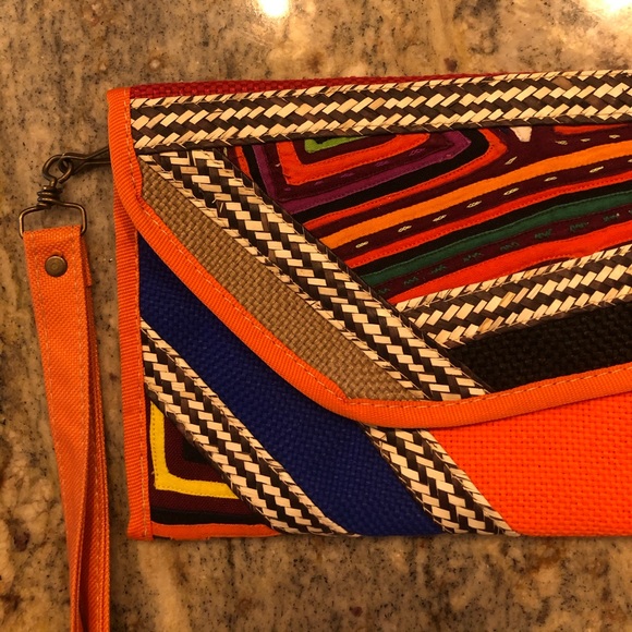 🆕 Handmade Wayuu Artisanal Clutch - Picture 2 of 4